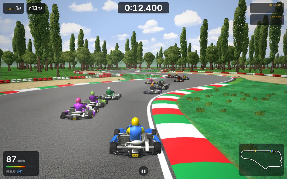 Course à 15 karts en 3D au freinage de la première chicane d'Il Tempio